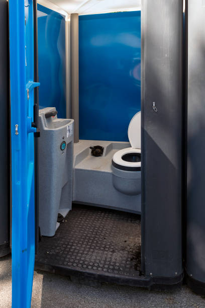 Best Portable restroom trailer rental  in Moore, OK